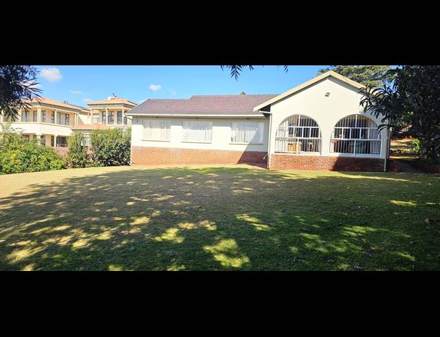 4 BEDROOM HOUSE FOR SALE IN HILLSHAVEN